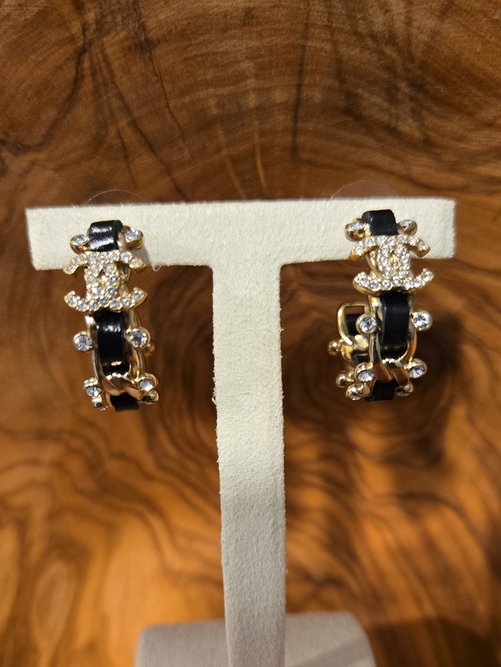 #197 - Chanel CC Hoop Earrings w/leather 2021